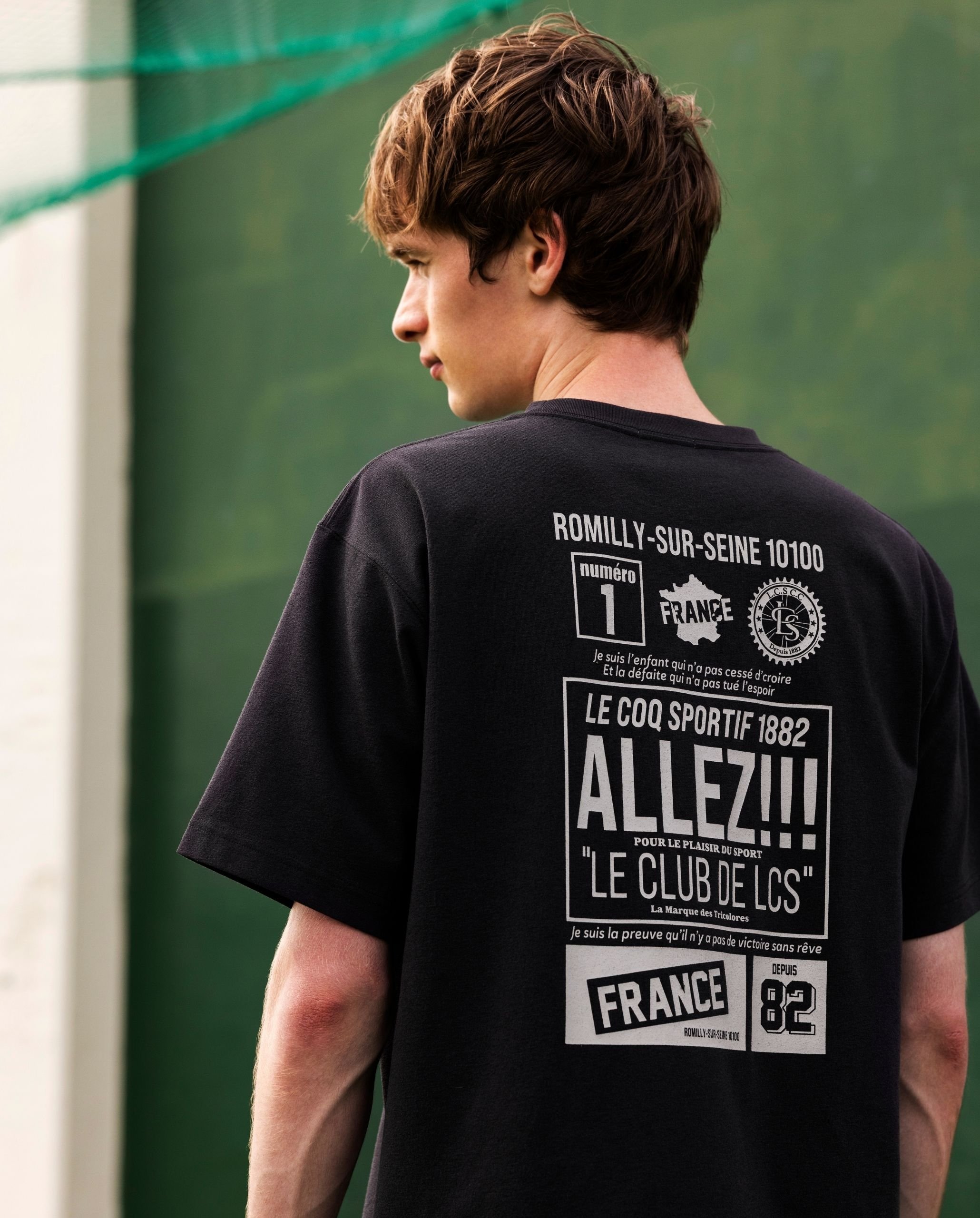 法式復古新主張！秋日穿搭跟著 le coq sportif Back to 90’s SPORT ，從運動場到街頭，經典優雅一次到位！
