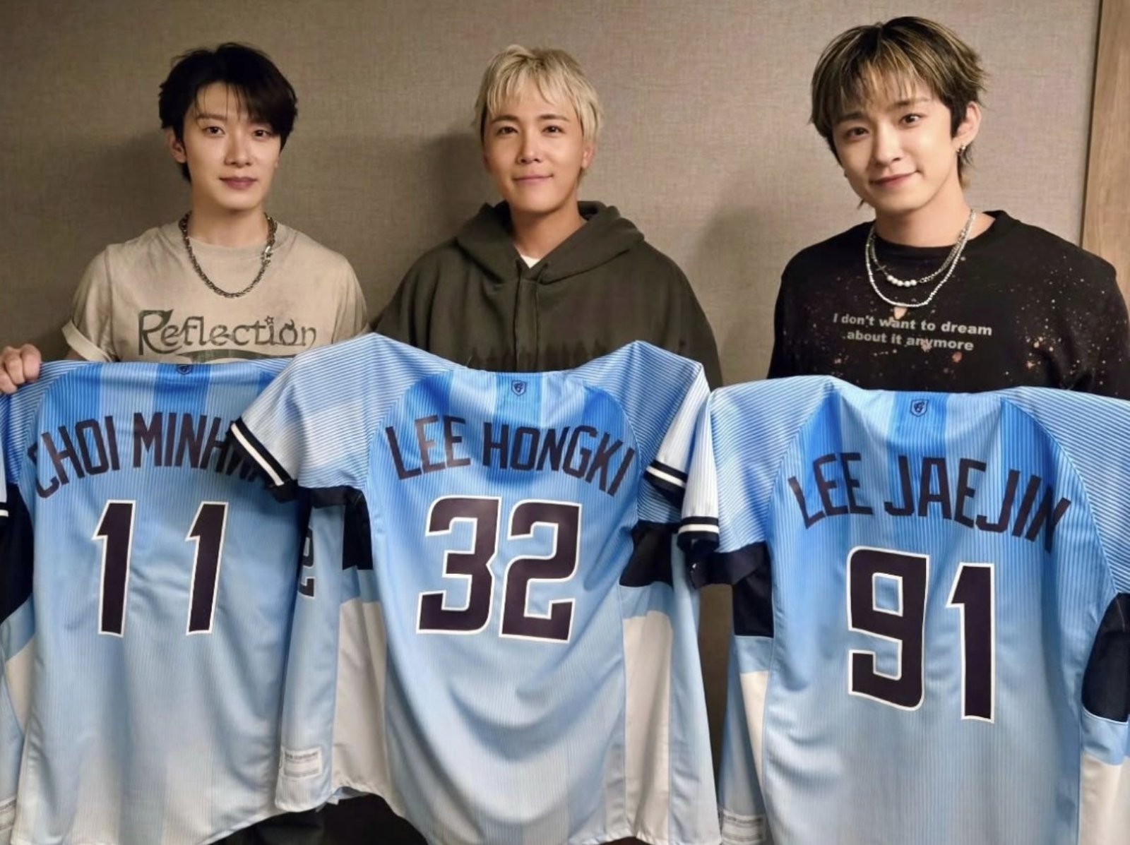 FTISLAND 李洪基回憶大巨蛋演出！大讚台灣棒球文化：「表演過程很幸福！」