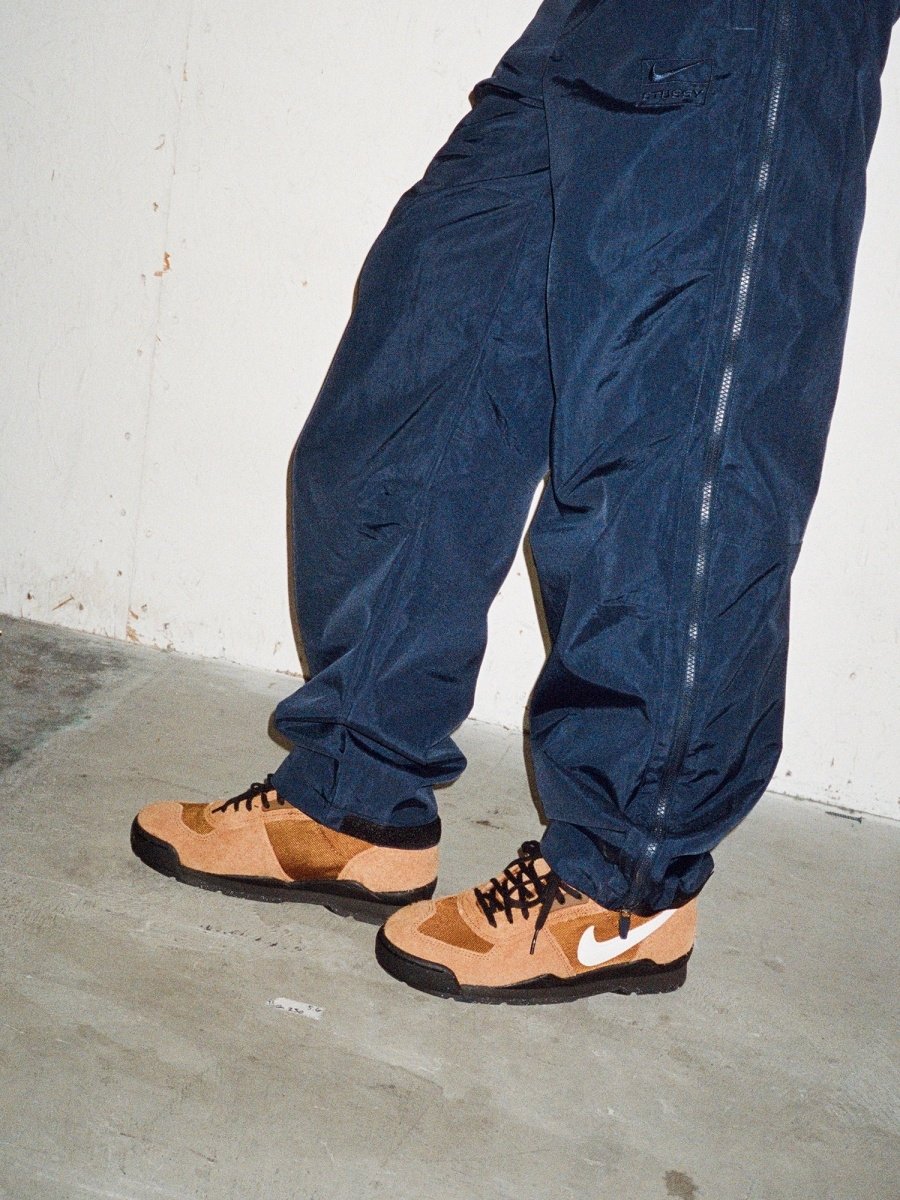 Stüssy x Nike 攜手回歸登山越野基因，推出 Baltoro 系列鞋款，並同步帶來聯名服飾！