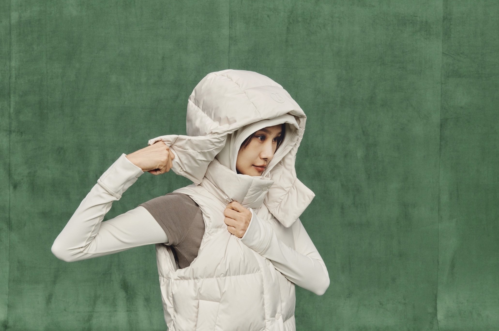 lululemon 2025 秋冬最新外套系列發表！KAZUHA、《體能之巔》阿莫帝演繹冬日動感時尚造型！