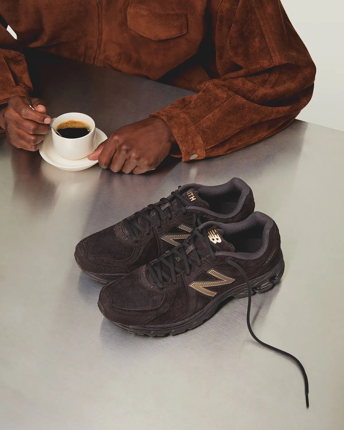 Kith x New Balance 860v2「Espresso」正式發表！深棕色調注入根本咖啡控必收！