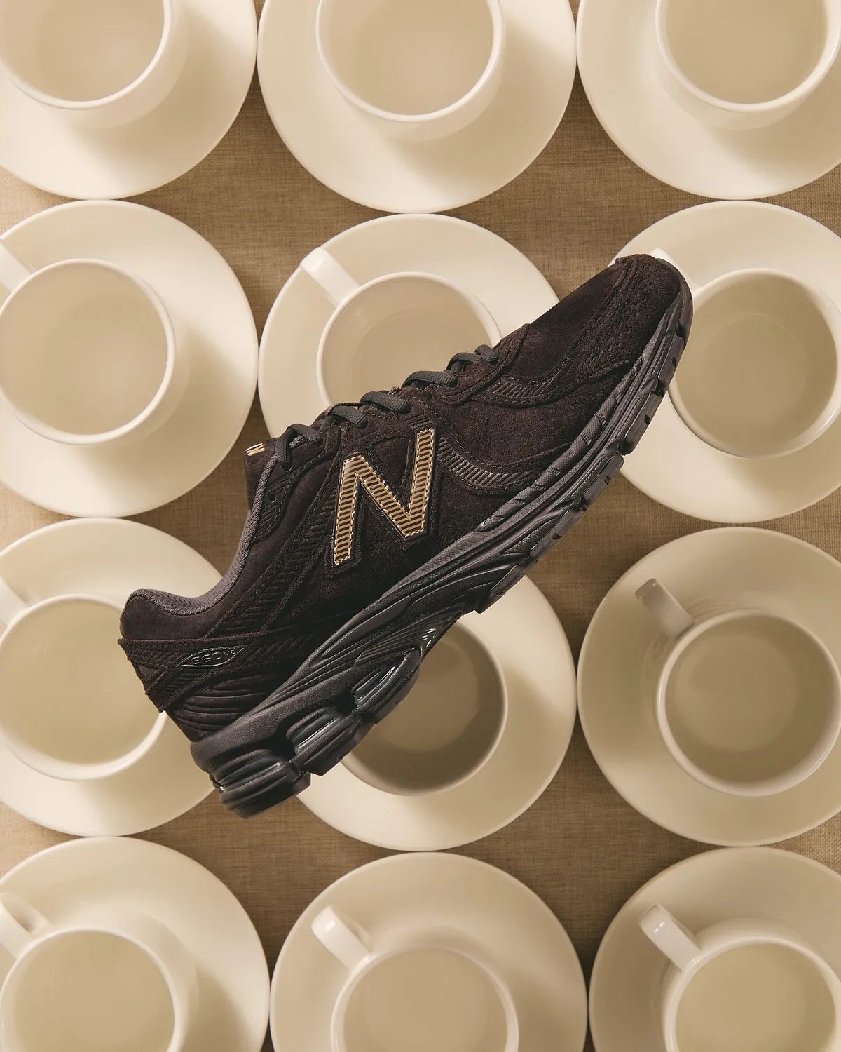 Kith x New Balance 860v2「Espresso」正式發表！深棕色調注入根本咖啡控必收！