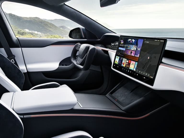 Tesla 特斯拉頂級連線上網功能開始收費！訂閱費用、免費車款一次看！