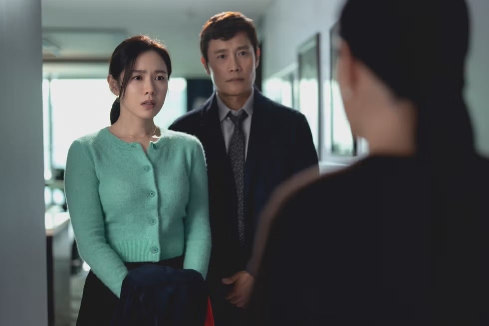 《徵人啟弒》李炳憲、孫藝真首度合作!演員陣容、劇情簡介、獲得高度好評⋯5 大必看亮點!
