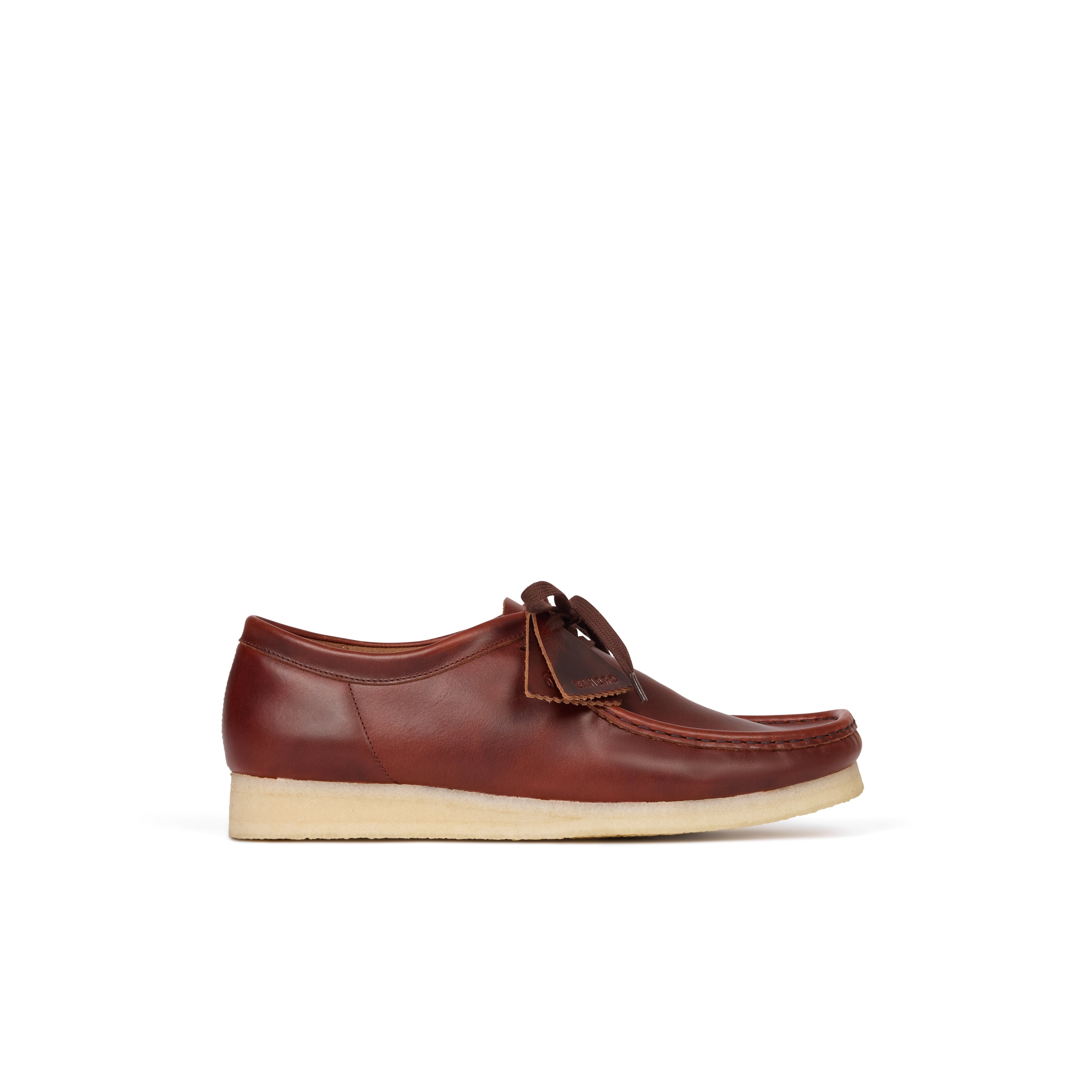 SANDRO x Clarks Originals 2025 秋冬聯名登場!現代巴黎美學與英倫傳統手工技藝完美結合!