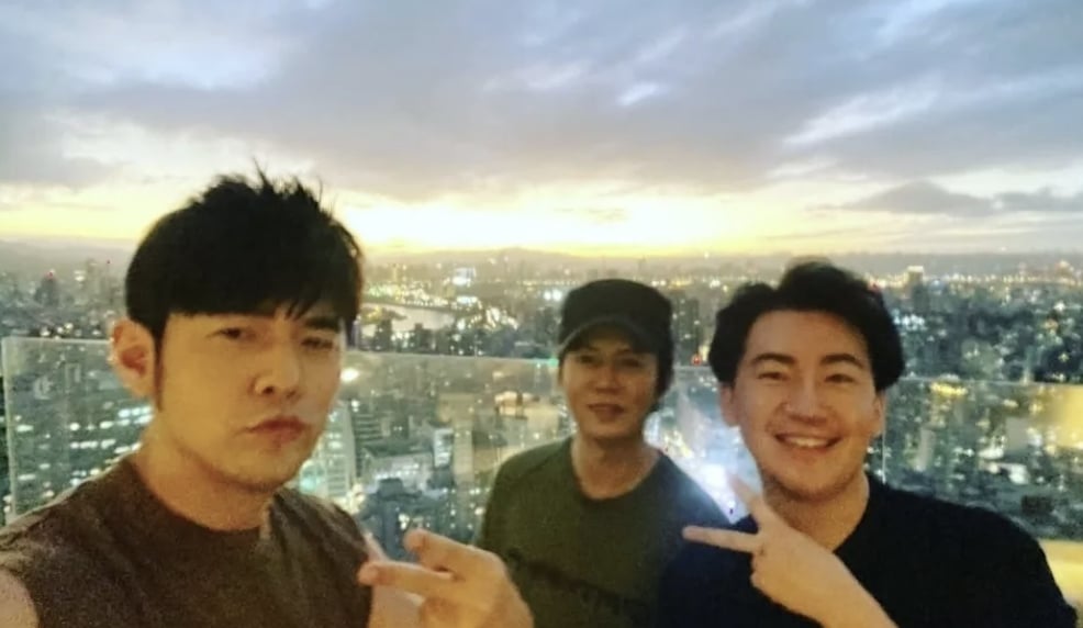 周杰倫 IG 發文尋找蔡威澤!捲上億糾紛引網笑:「被天王開副本太榮耀!」