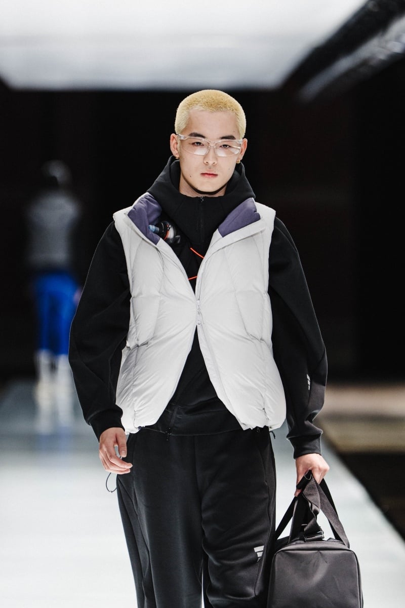 adidas 上海時裝周「POWER OF THREE」重磅壓軸登場:陳冠希、Poggy 等人皆現身,共創三條線的未來宣言!