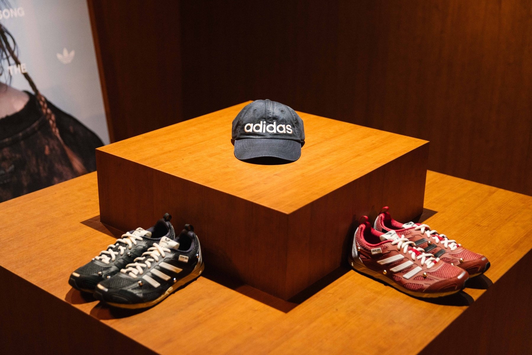 adidas 上海時裝周「POWER OF THREE」重磅壓軸登場:陳冠希、Poggy 等人皆現身,共創三條線的未來宣言!