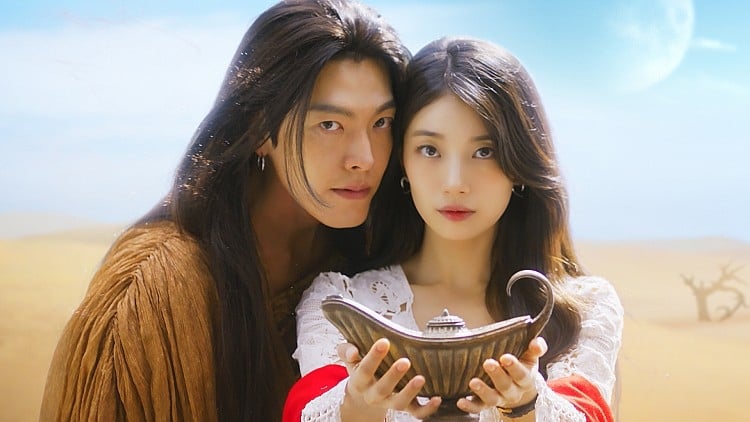 Suzy 秀智拍《許願吧,精靈》和宋慧喬變閨蜜!親曝:「下雨天就會想到她!」