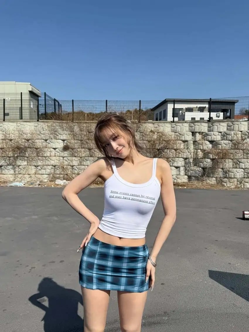 TWICE MOMO