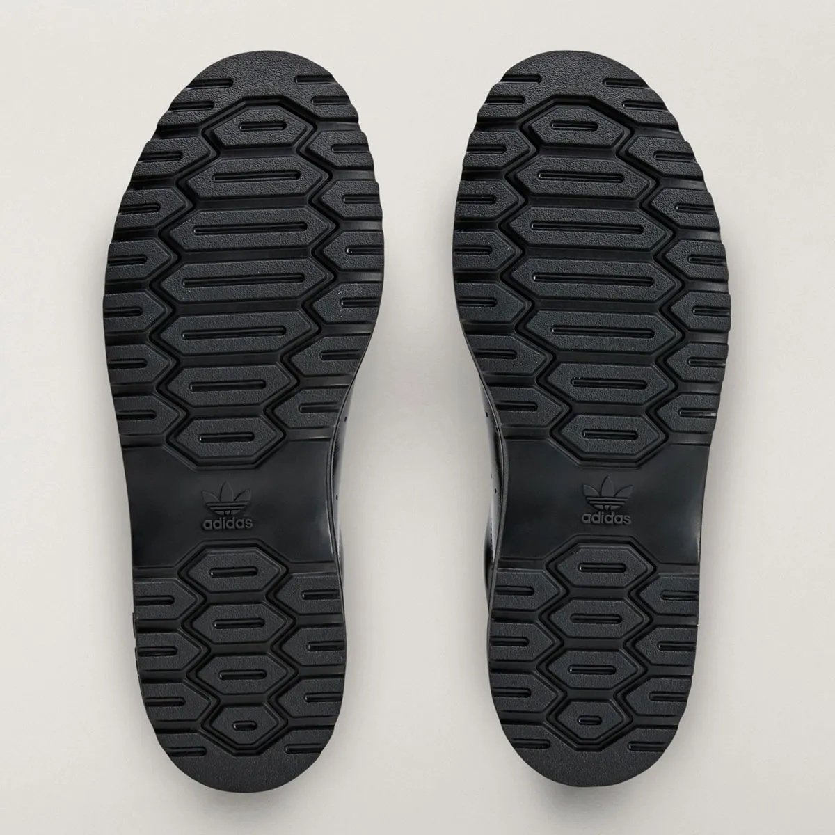《海綿寶寶》x adidas Stan Smith Freizeit 即將發表!還原主角著用皮鞋設計超用心!