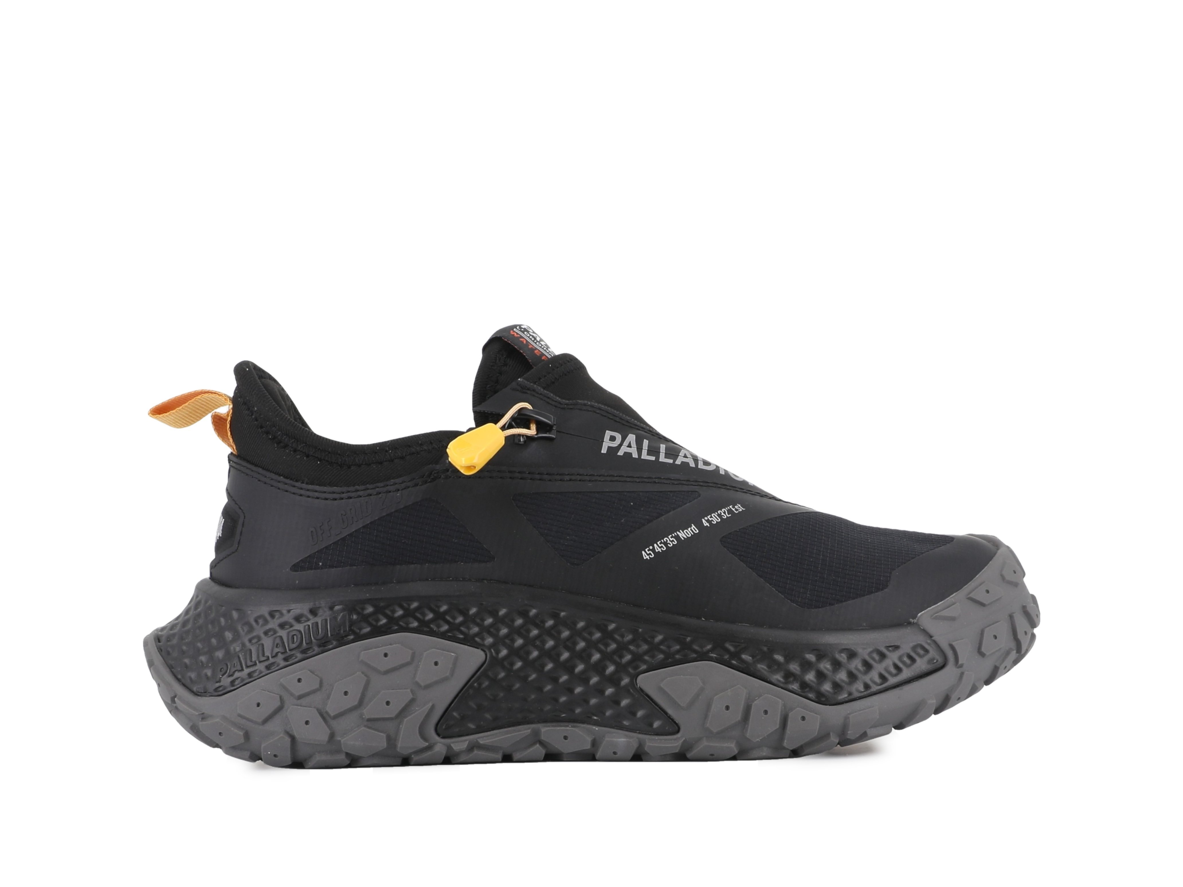2025 防水鞋 10 雙嚴選推薦!Salomon、Nike、adidas⋯好看耐穿根本下雨天救星!
