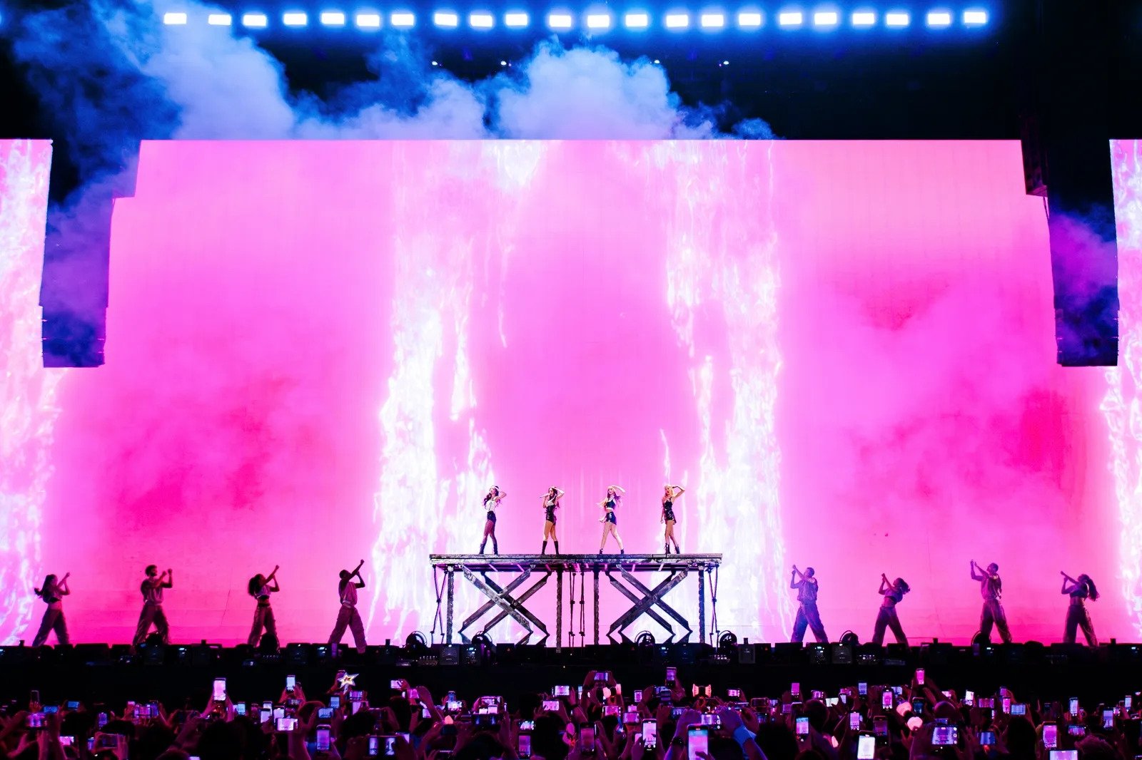 BLACKPINK 高雄演唱會官方照曝光!粉絲嗨翻:「每張都像藝術品!」