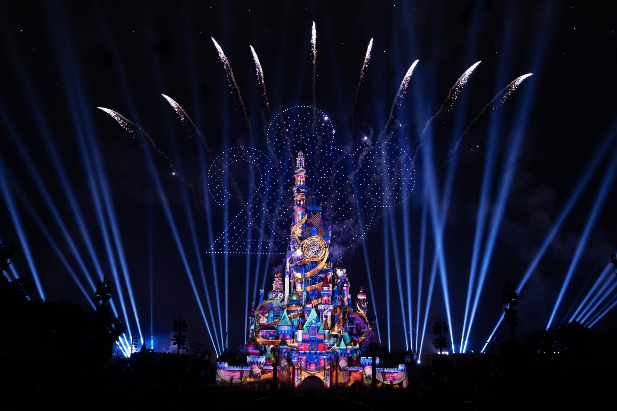 最夢幻的聖誕首選!只在香港迪士尼20 週年,All Day 盡情享受最棒的聖誕節體驗!