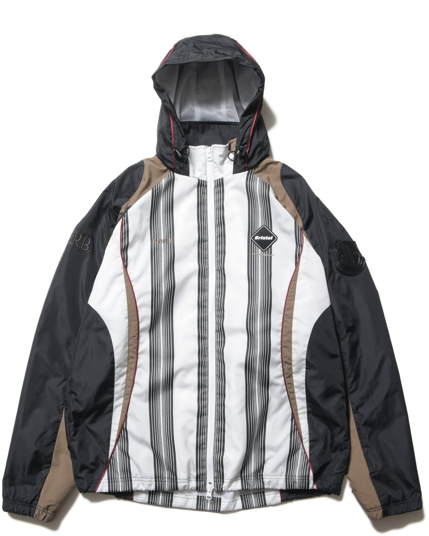 2025 機能外套 8 家品牌推薦!The North Face、GOOPiMADE、WISDOM...等品牌讓你防風防水又帥氣!