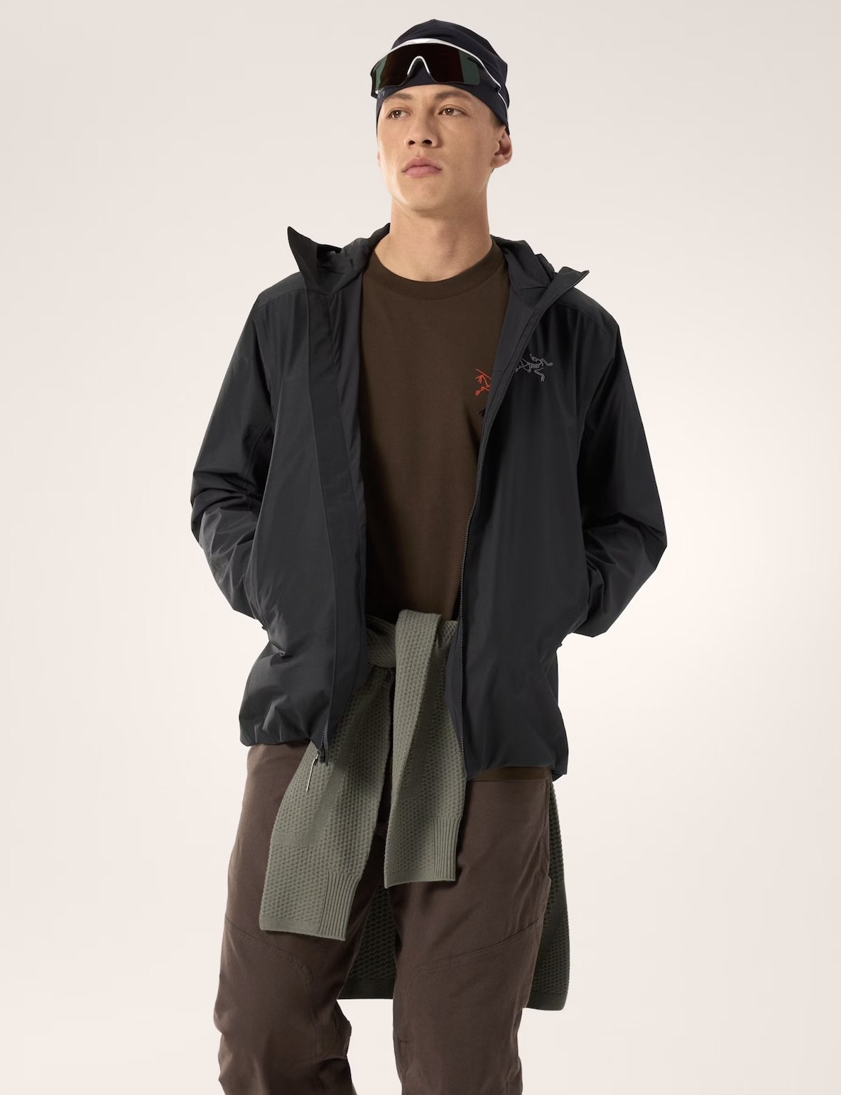 2025 機能外套 8 家品牌推薦!The North Face、GOOPiMADE、WISDOM...等品牌讓你防風防水又帥氣!