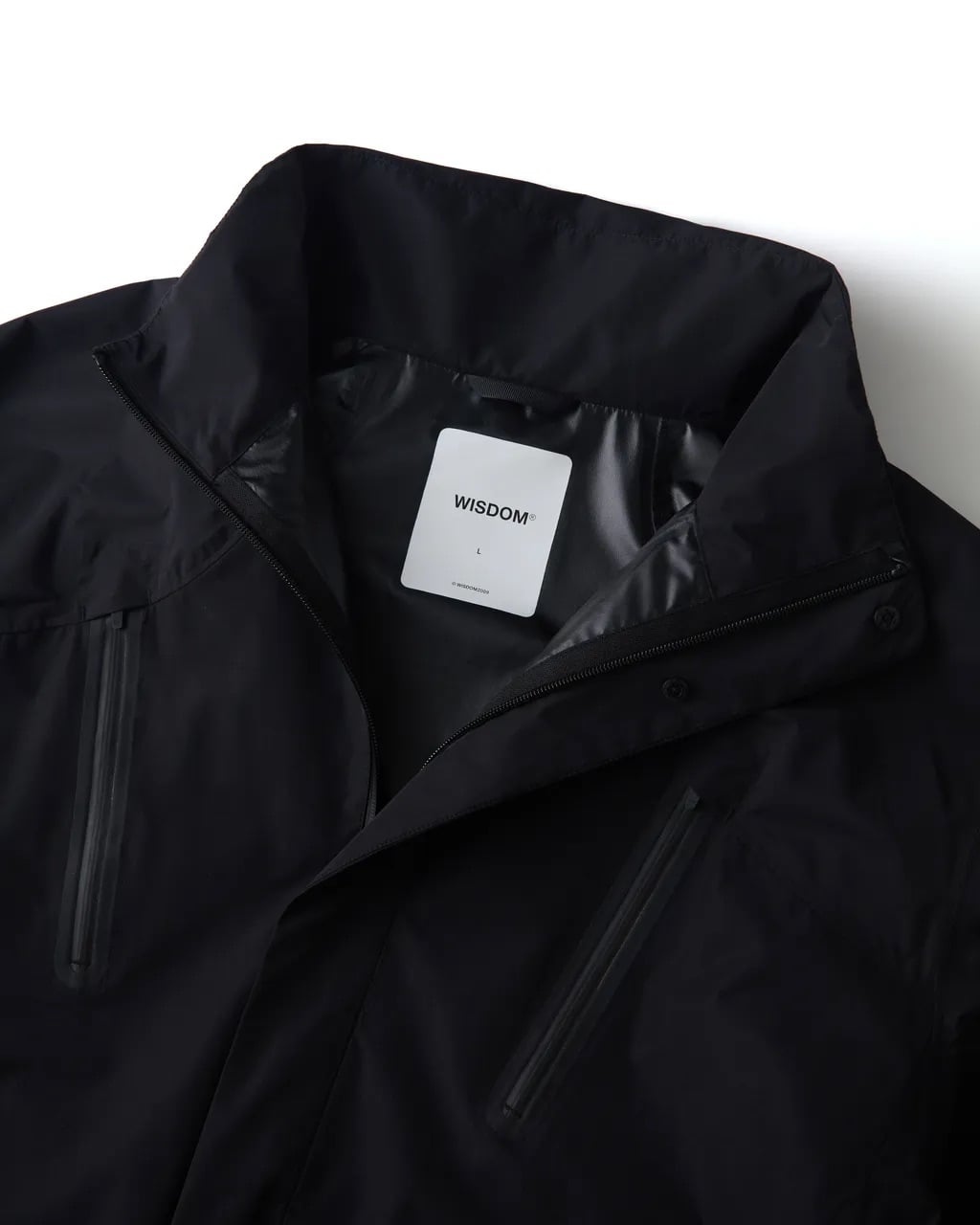 2026 機能外套 8 家品牌推薦!始祖鳥、The North Face、WISDOM...等品牌讓你防風防水又帥氣!