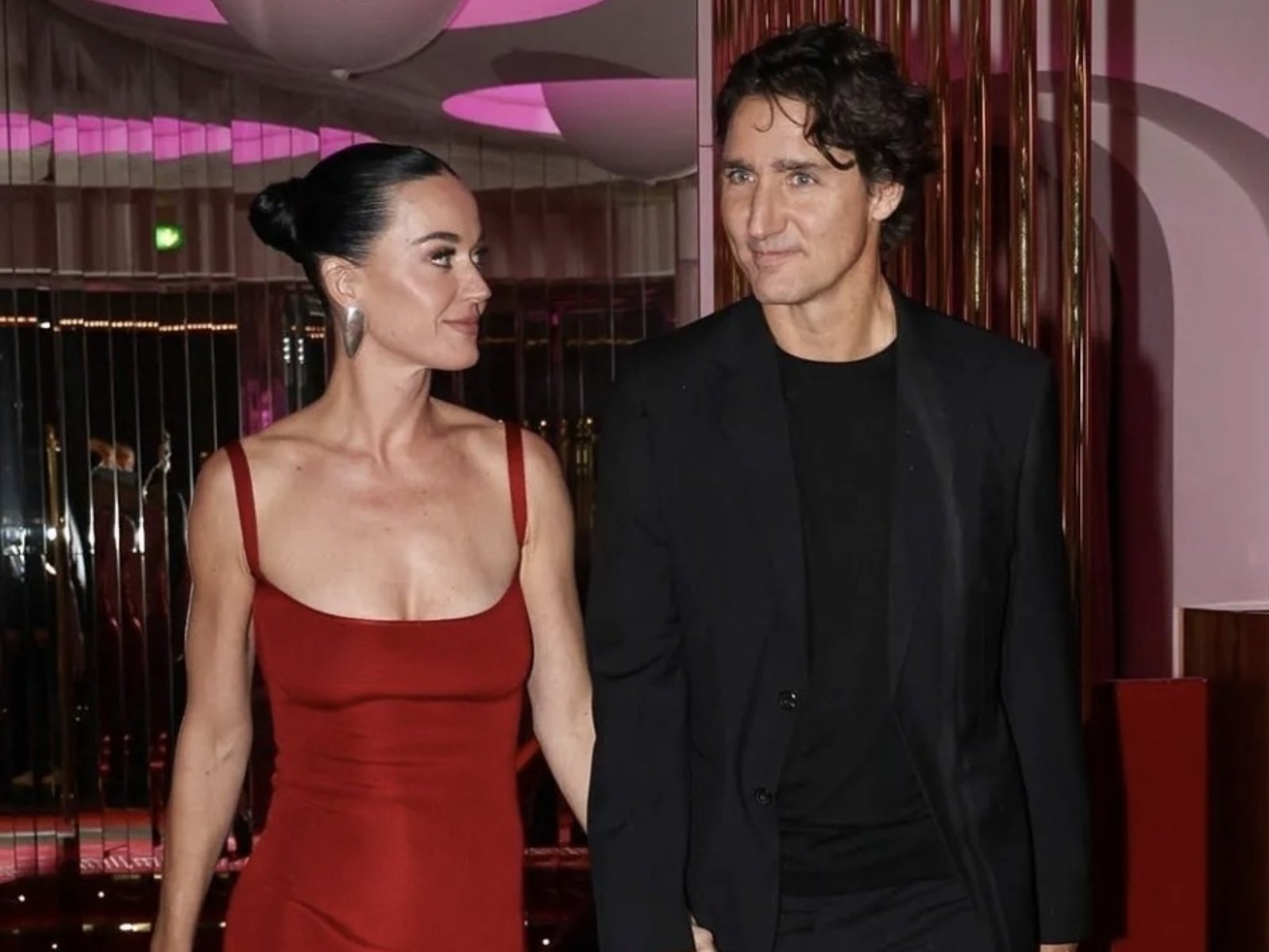 凱蒂佩芮 Katy Perry 認愛加拿大總理杜魯道!巴黎慶生十指緊扣曬恩愛!