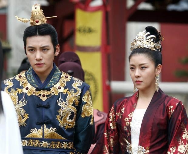 《操控遊戲》池昌旭身高182 、經典韓劇、女神收割機⋯5 件事快認識!