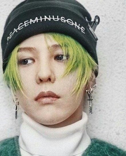 G-Dragon 穿過就爆紅!從鐵夾到香奈兒,那些被「GD 著」定義的潮流瞬間