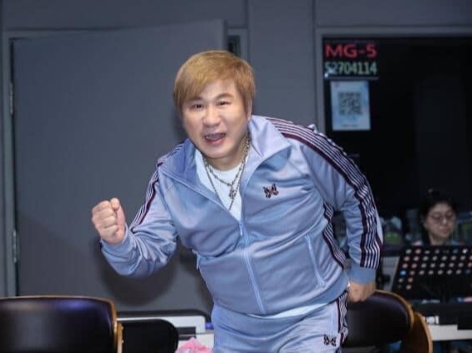 胡瓜不只穿 Needles 竟也還是資深島民?穿 Stone Island、逛 Nubian,展現綜藝大哥潮流風範!