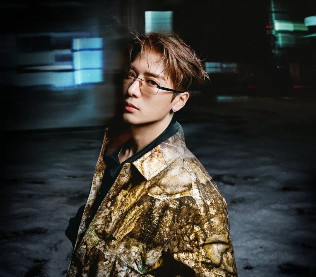 Jordan Brand 攜手王嘉爾演繹 2025 冬季系列!樹枝迷彩夾克、Jordan Trunner O/S 簡直太燒!