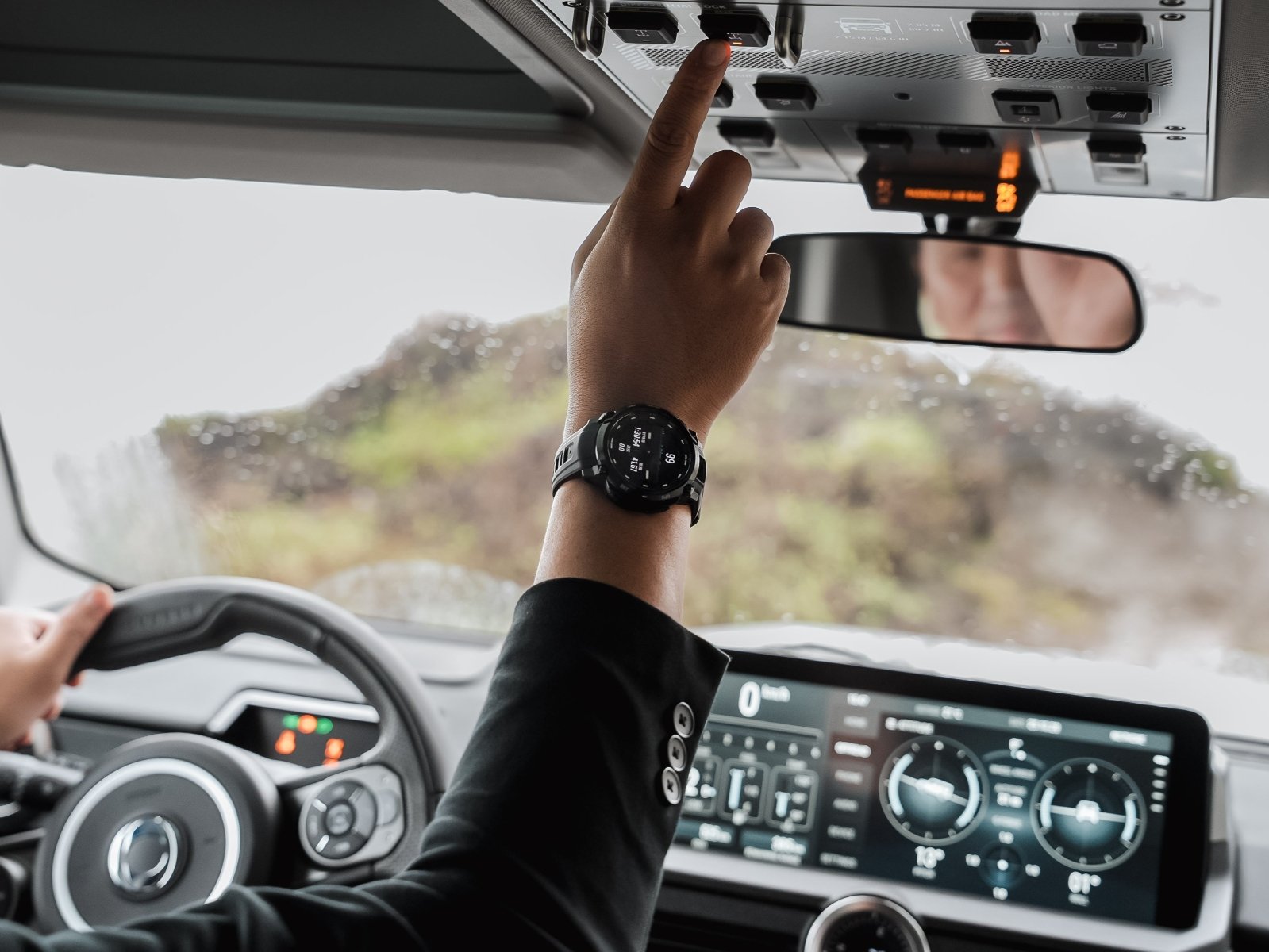 Garmin 攜手 INEOS Grenadier! 演繹都會荒野探索新境界!