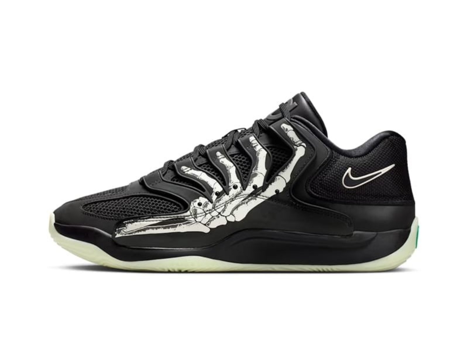 2025 萬聖節球鞋 10 雙盤點！Nike、adidas、NB⋯要當「搞怪鞋頭」這篇快筆記！