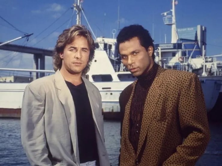 重啟版《邁阿密風雲》奧斯汀巴特勒、麥可 B 喬丹合體出演！影迷狂讚：「神組合！」