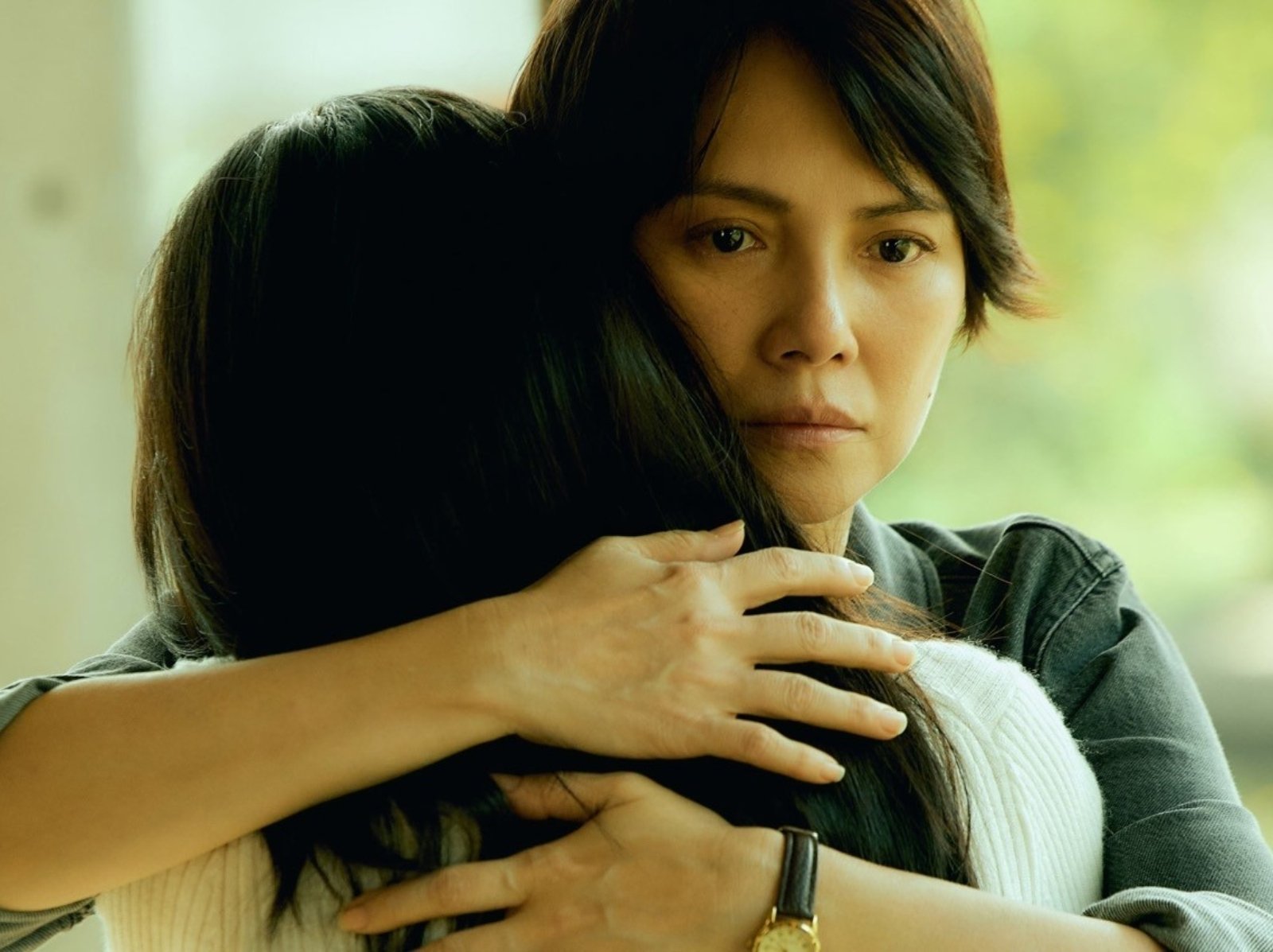 《回魂計》李心潔 18 歲被張艾嘉發掘、獲封「鬼后」、戲劇作品推薦⋯5 件事快認識！