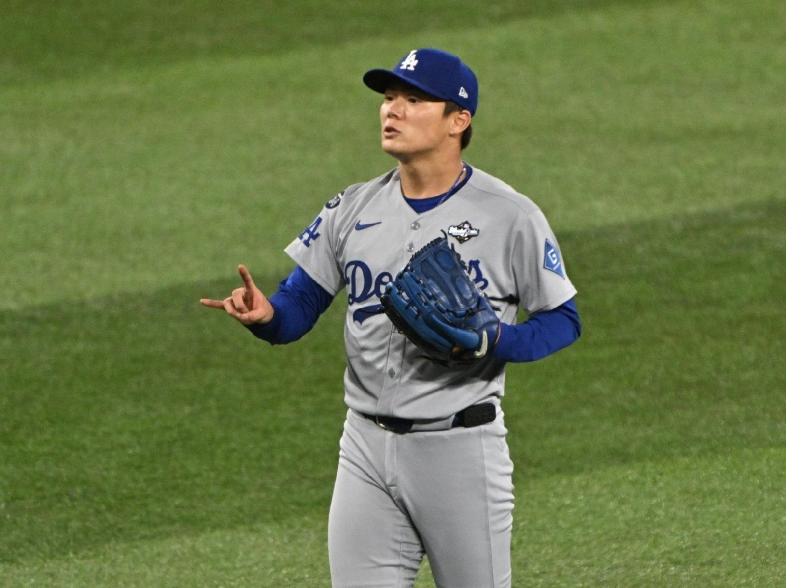 MLB/道奇擊敗藍鳥「世界大賽」逼至搶七!山本由伸優質先發、9 局下 KIKÉ 超神漂亮雙殺守備!