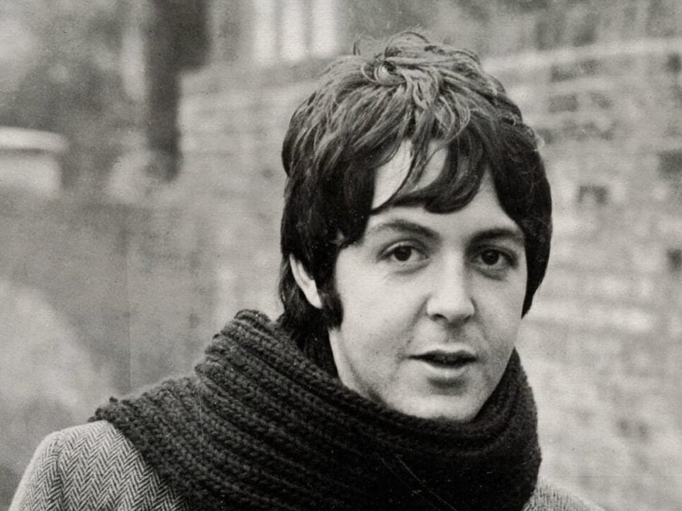 「披頭四」保羅麥卡尼 Paul McCartney 已死傳聞頻傳！本尊苦笑回應：「我怎麼可能死了呢？」