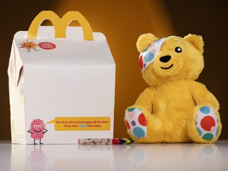 英國麥當勞快樂兒童餐餐盒經典紅色不見了！背後原因超暖心！
