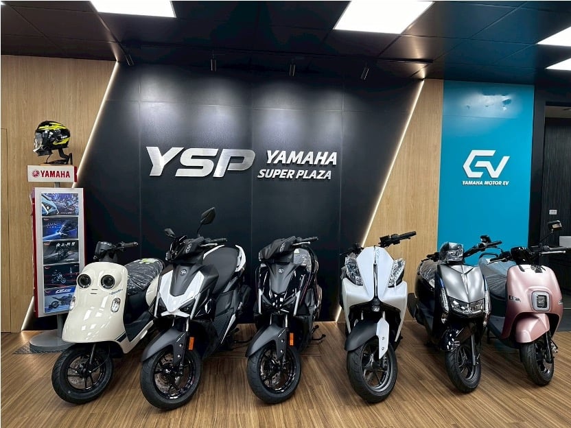 震撼！YAMAHA 不只出新車，還直接把「機車維修保養廠」升級成潮流殿堂？ J 編探店直擊：YSP 2.0 + 年終抽車活動大公開！