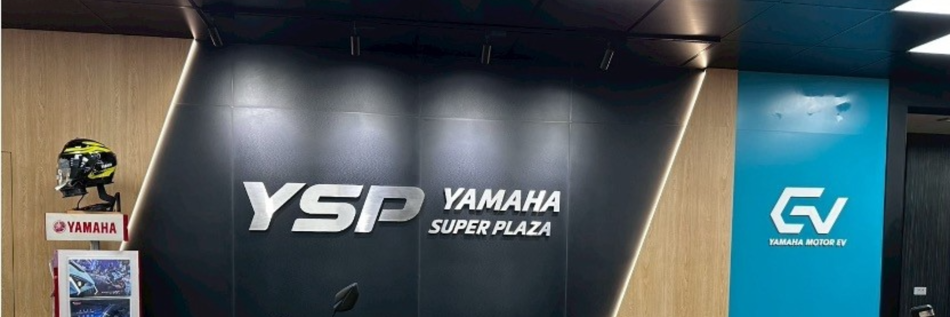 震撼！YAMAHA 不只出新車，還直接把「機車維修保養廠」升級成潮流殿堂？ J 編探店直擊：YSP 2.0 + 年終抽車活動大公開！