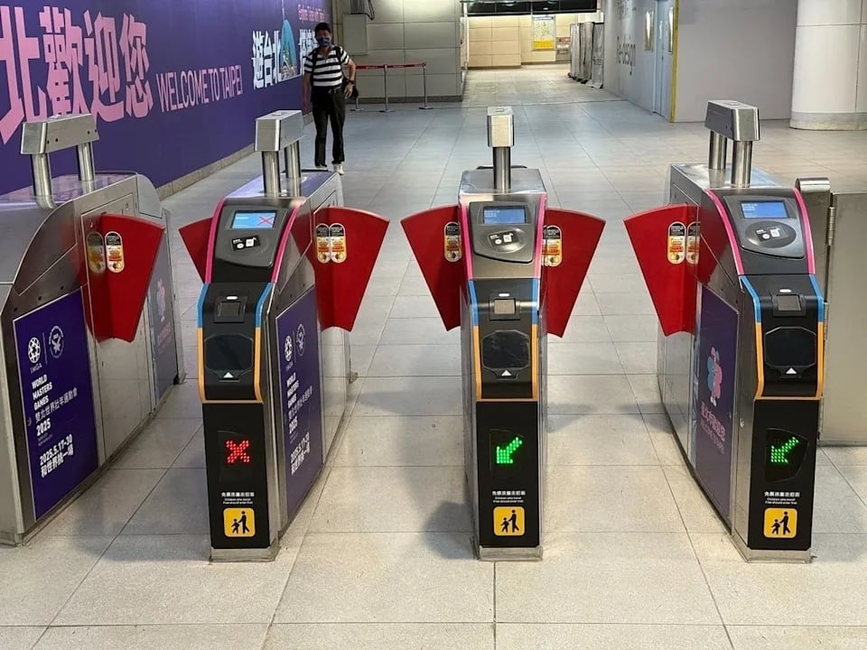 台北捷運手機感應支付刷卡功能即將上路！開放時間、Apple Pay、悠遊卡一次看！