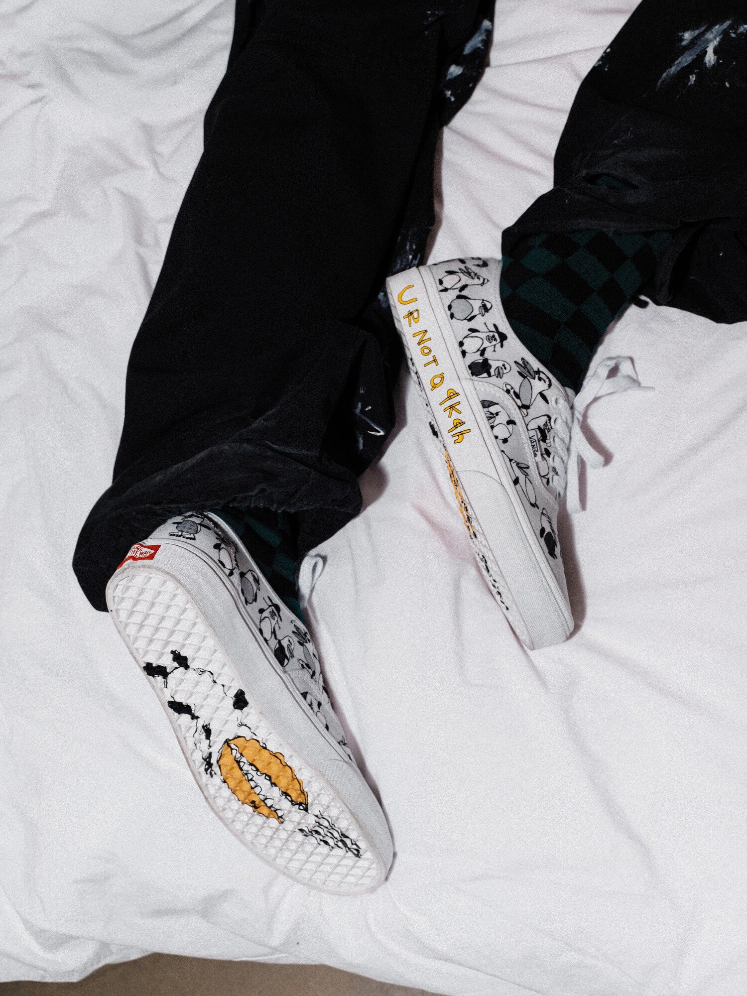 Vans 攜手韓國藝術家 Riroo 推出 2025 秋冬藝術家聯名系列