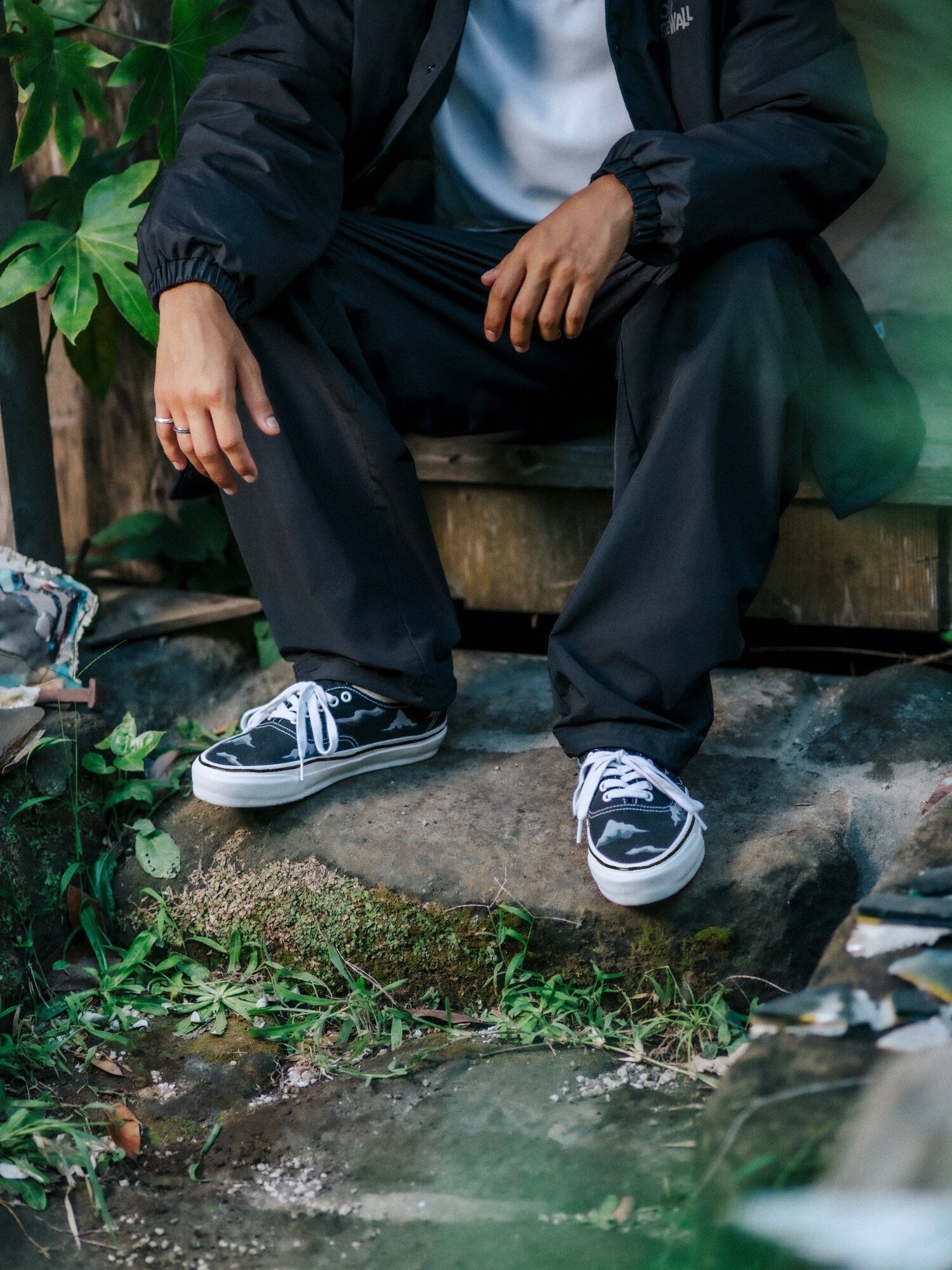 Vans 攜手日本藝術家 Yusuke Hanai 推出 2025 秋冬藝術家聯名系列