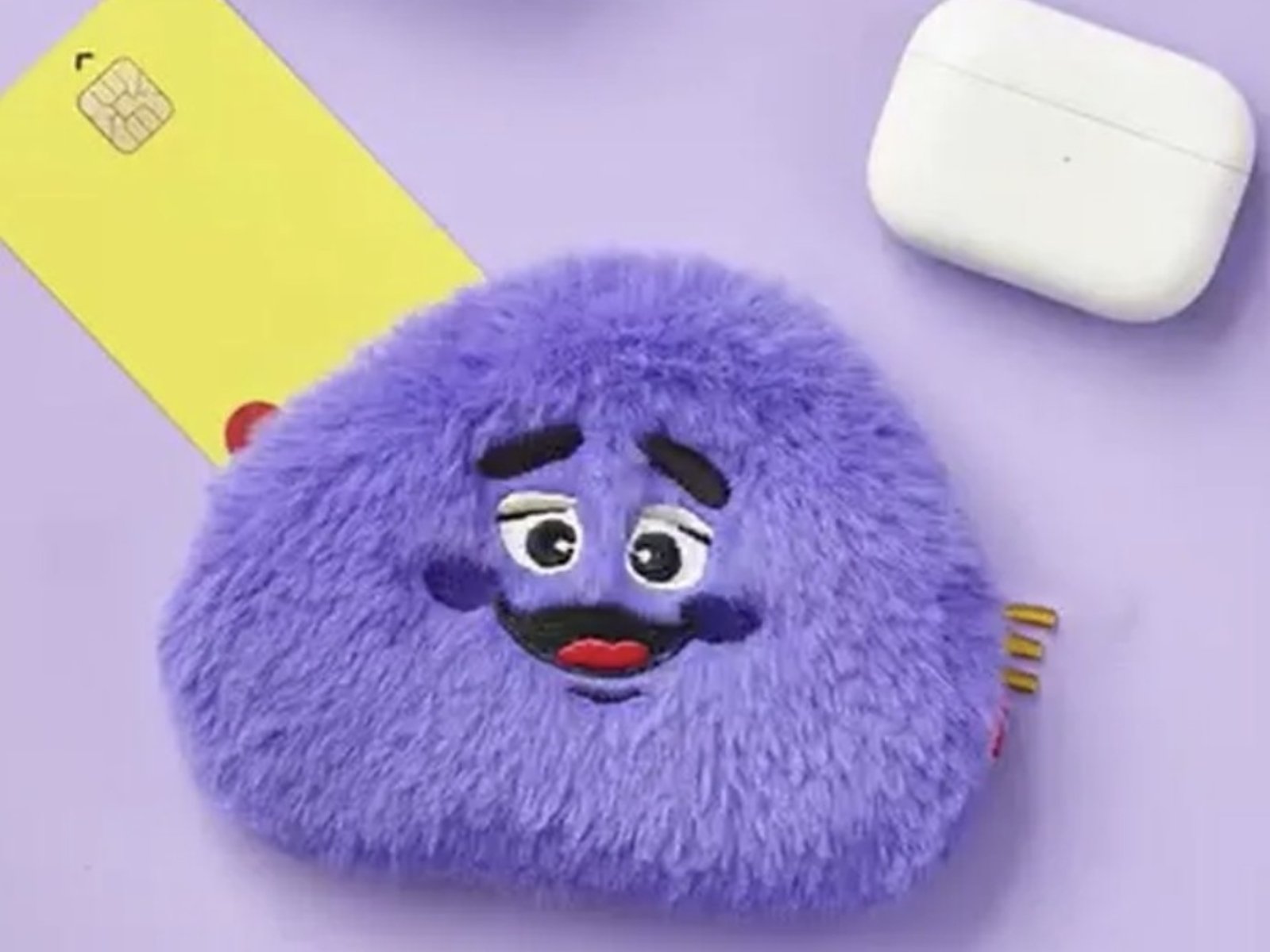 麥當勞奶昔大哥毛毛包台灣即將開賣！開賣時間、價格⋯一次看！