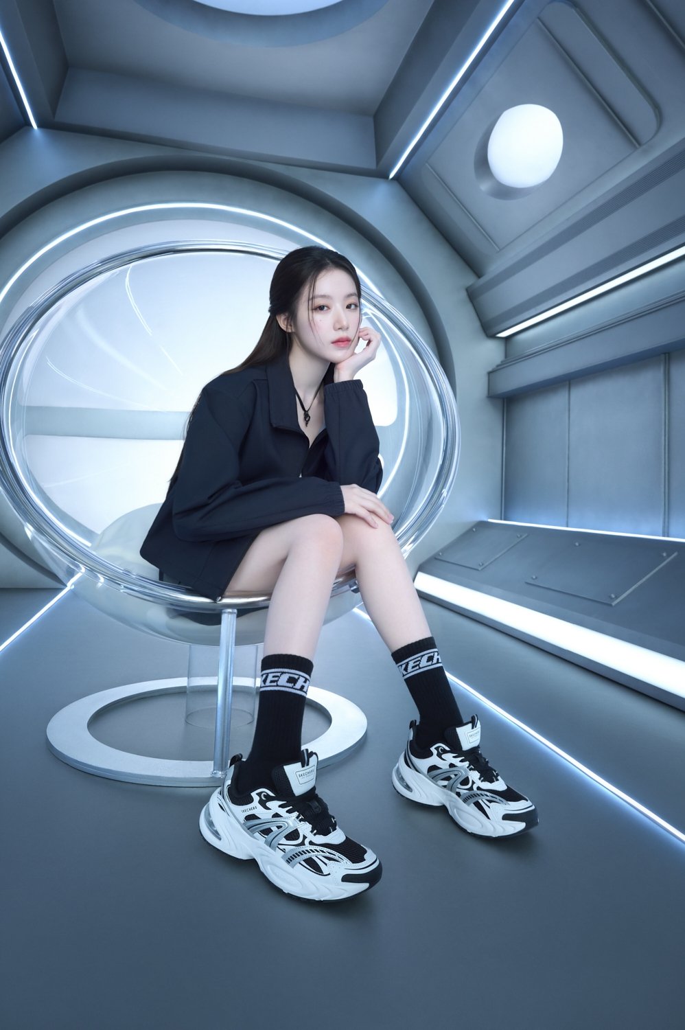 舒華演繹SKECHERS秋冬Y3K科技時尚