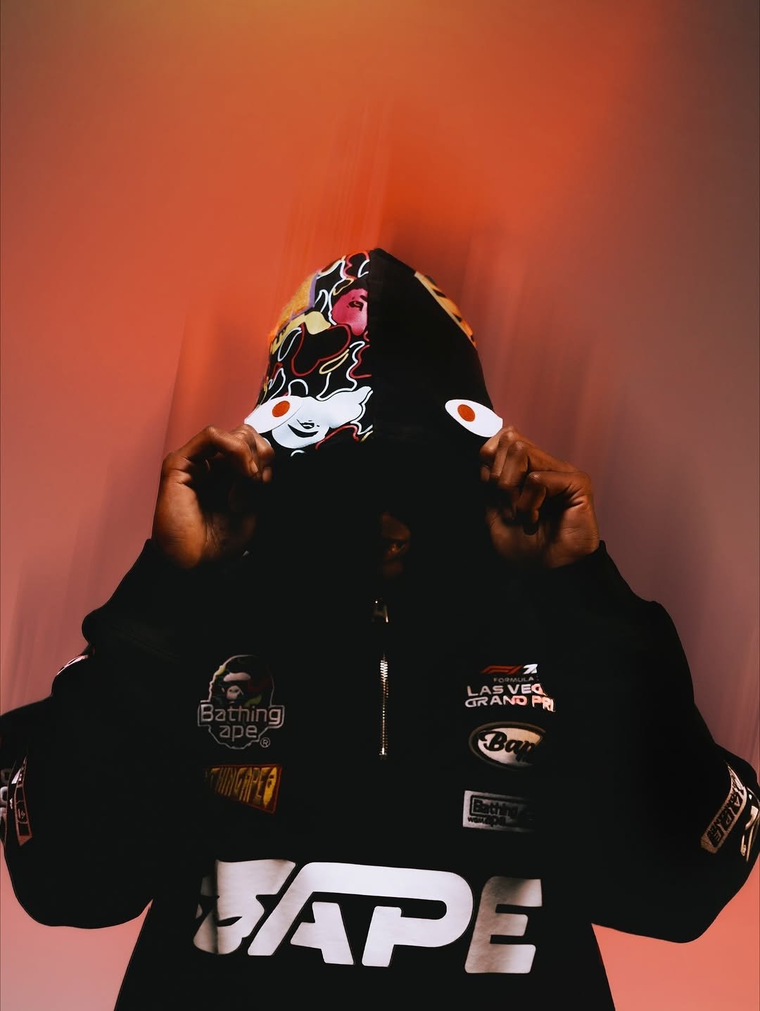 BAPE 再攜手 F1 打造拉斯維加斯限定系列!限定服飾與限量 BE@RBRICK 即將登場