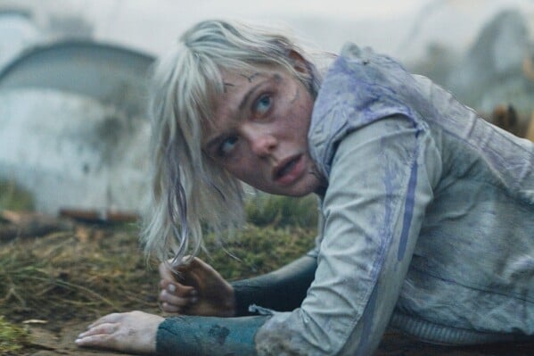 《終極戰士:惡地》艾兒芬妮 Elle Fanning 為戲特訓 1 個月!談秘辛:「讓大家看不一樣的我!」