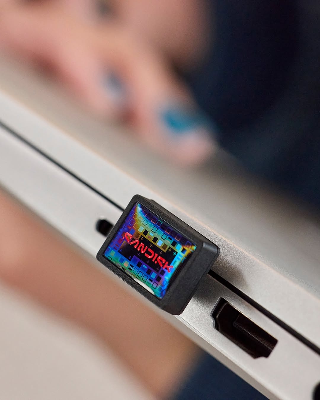 Sandisk 推出全球最小 1 TB USB-C 隨身碟!SANDISK Extreme Fit Drive 顛覆隨身碟印象