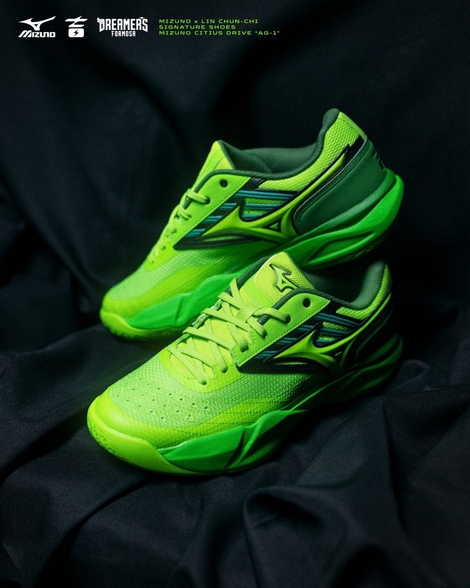 2025 年 11 月球鞋推薦:「閃電倒鉤 2.0」重磅登場,Kith x NB、Finesse x ASICS⋯聯名不容錯過(不斷更新)