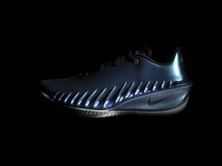Nike G.T. Cut 4 正式發表「完整亮點」解析！全新室外戰靴 Nike S.T. Glow 同步推出！