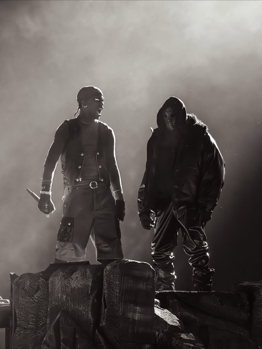 Kanye West 驚喜現身 Travis Scott 日本演唱會!兩人史詩級重聚令全場暴動