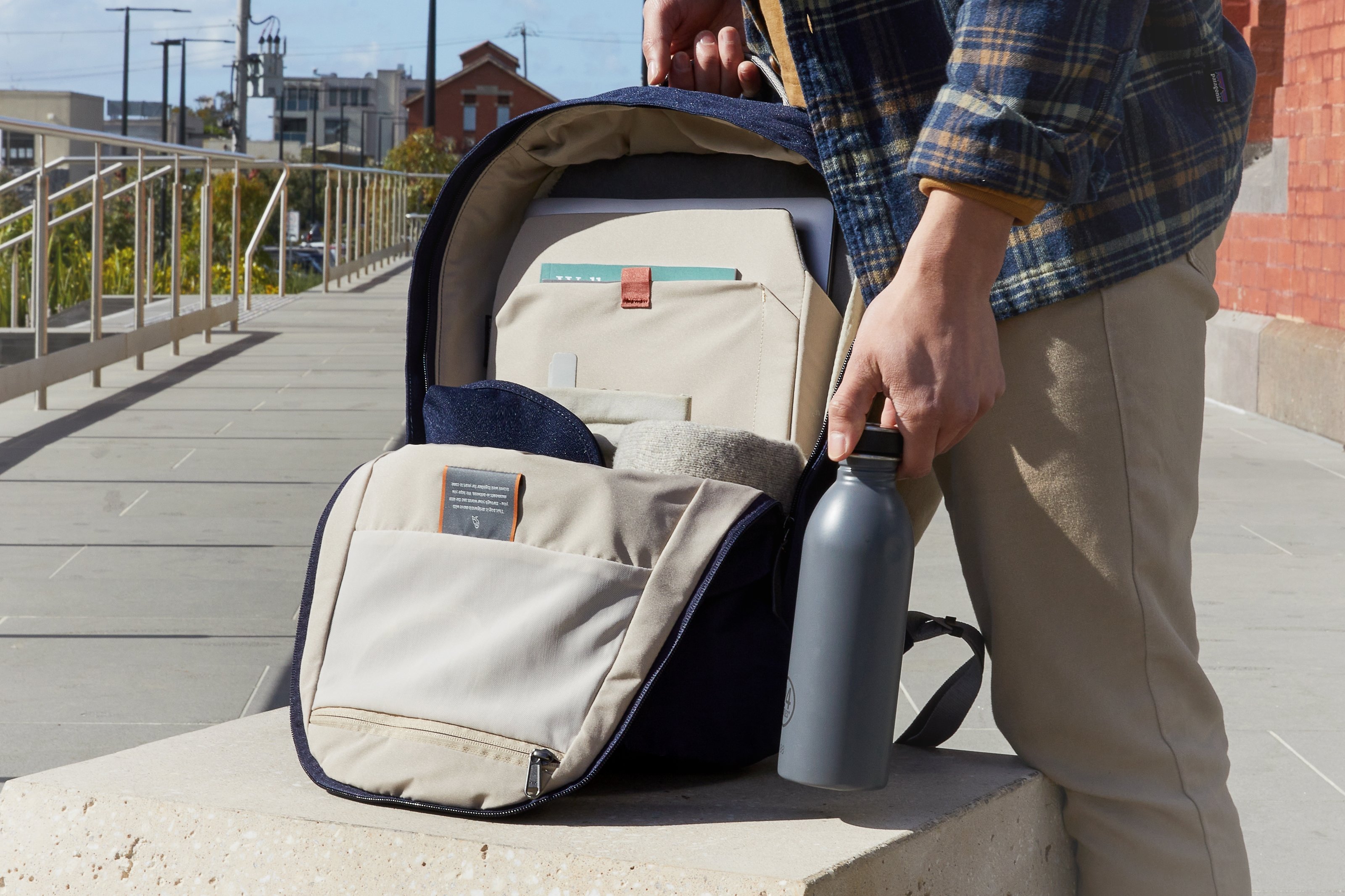 旅行不一定遠行，風格卻能走得更遠 —— 2 位城市旅人教你用 Bellroy 打包日常生活的質感節奏！