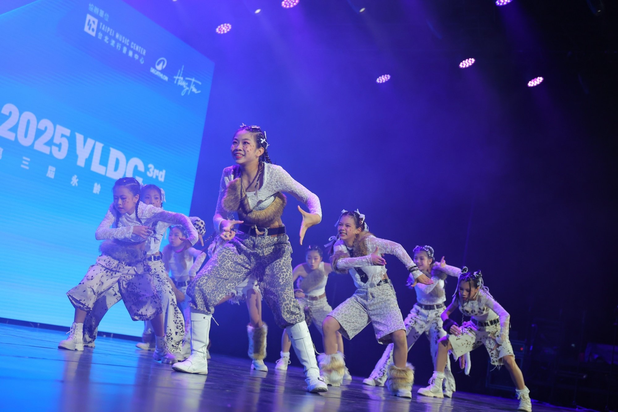 第三屆永齡銘馨盃《𝐁𝐄𝐘𝐎𝐍𝐃 𝐘𝐎𝐔𝐑 𝐒𝐓𝐀𝐑》 曾馨瑩打造最燃舞蹈盛典