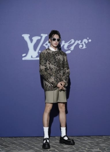 LV 品牌大使中國男星遭爆雙面人!答應合照轉頭投訴櫃姐「服務人員干擾私人時間」!