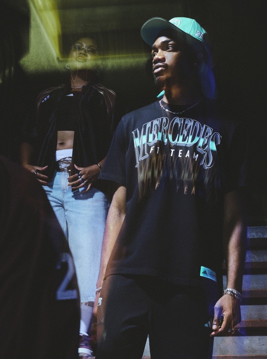 adidas 攜手賓士 F1車隊發表拉斯維加斯大獎賽系列!致敬千禧年風格再掀 Racecore 賽車穿搭熱潮!